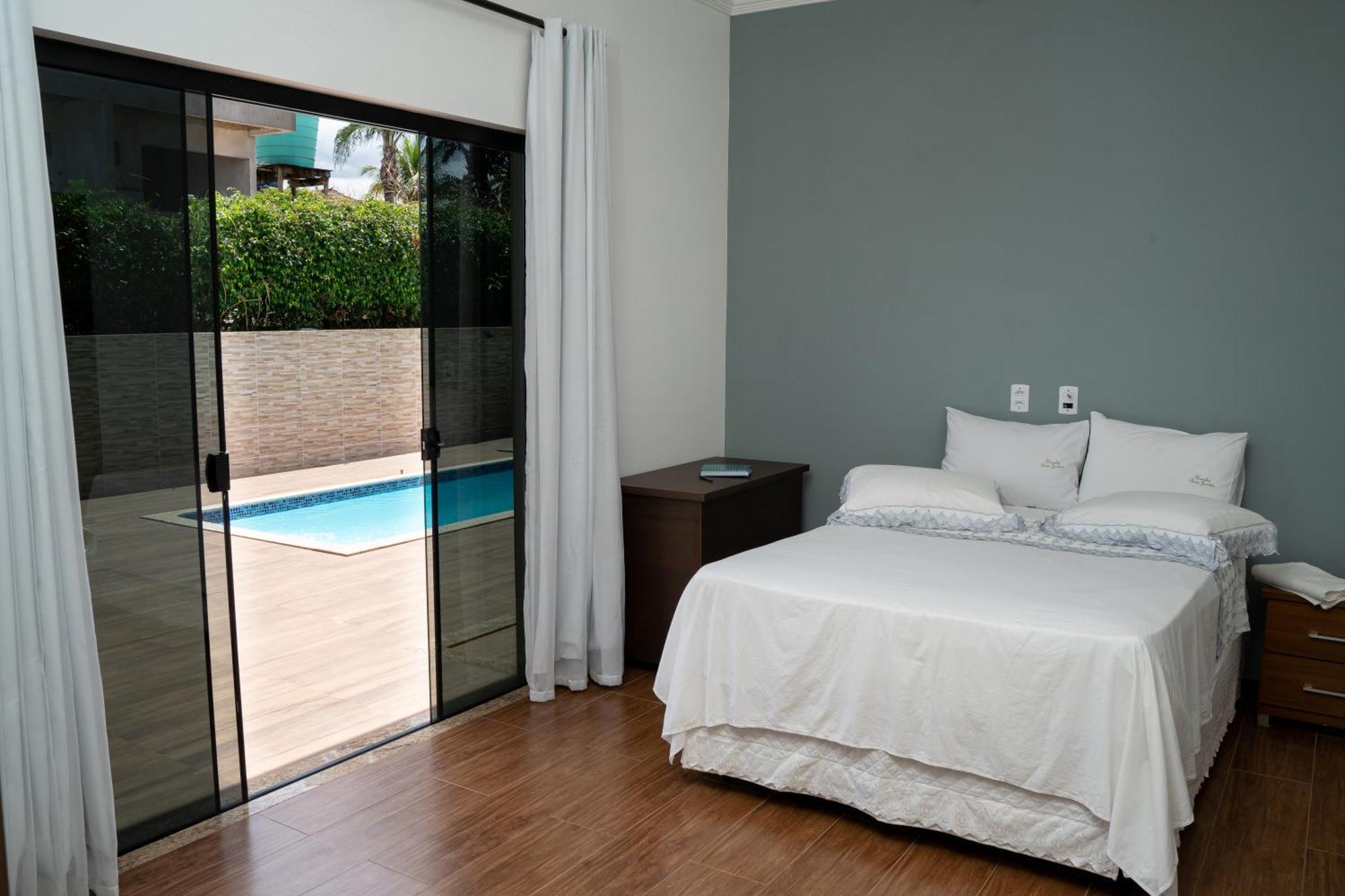 Casa Com Piscina Vista Para Lago, 03 Quartos Confortaveis Capitolio Luaran gambar