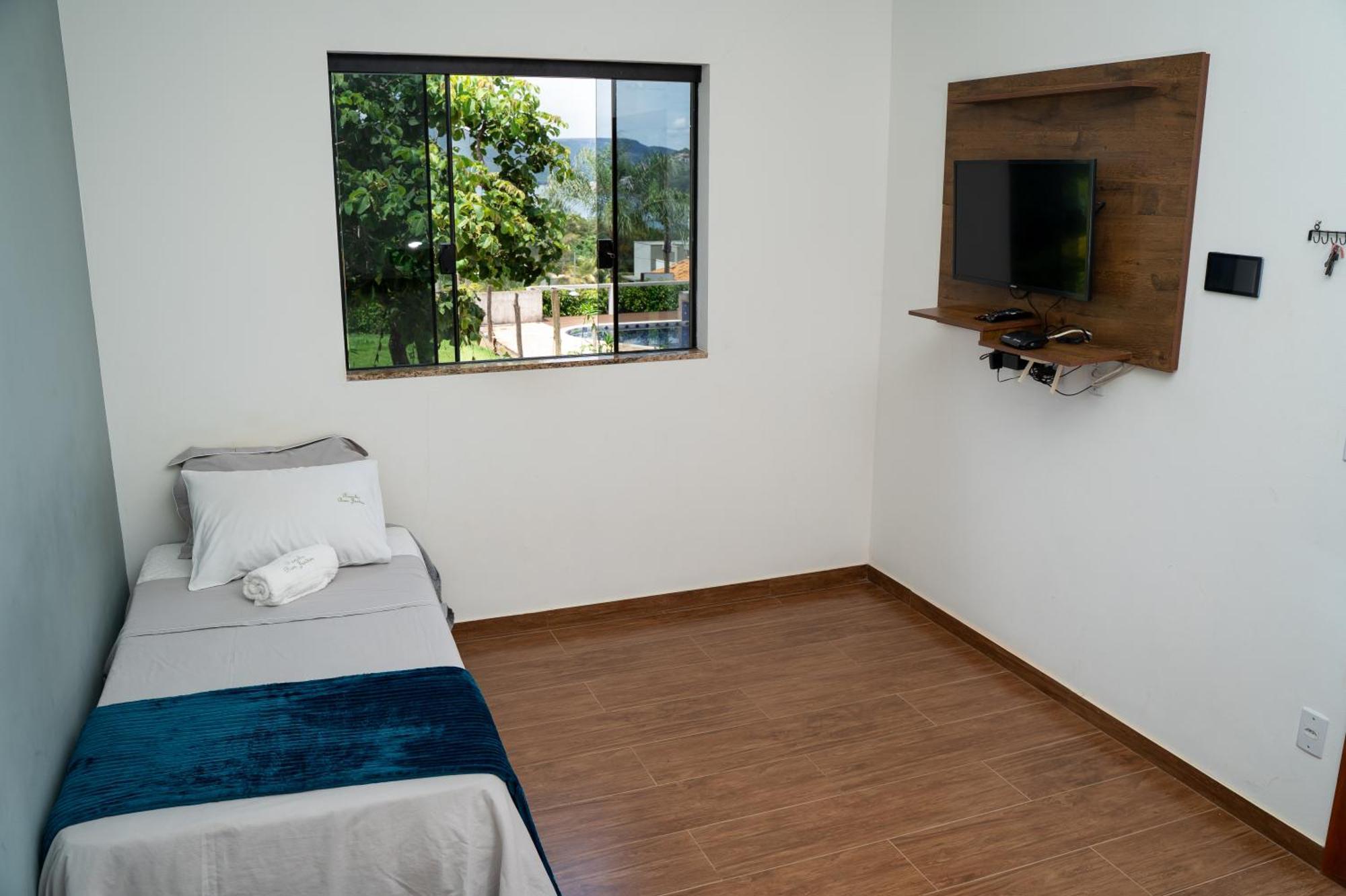 Casa Com Piscina Vista Para Lago, 03 Quartos Confortaveis Capitolio Luaran gambar