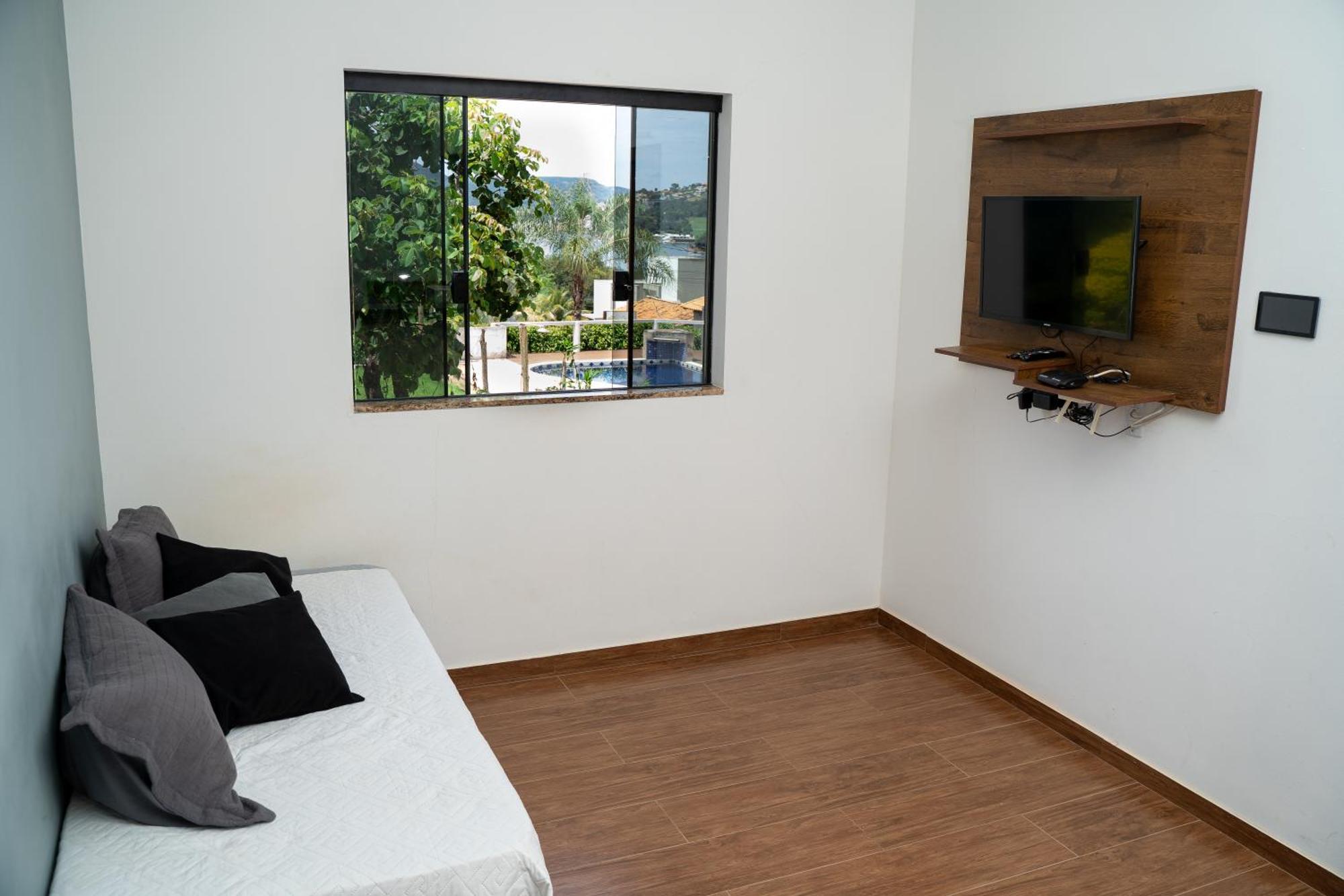 Casa Com Piscina Vista Para Lago, 03 Quartos Confortaveis Capitolio Luaran gambar