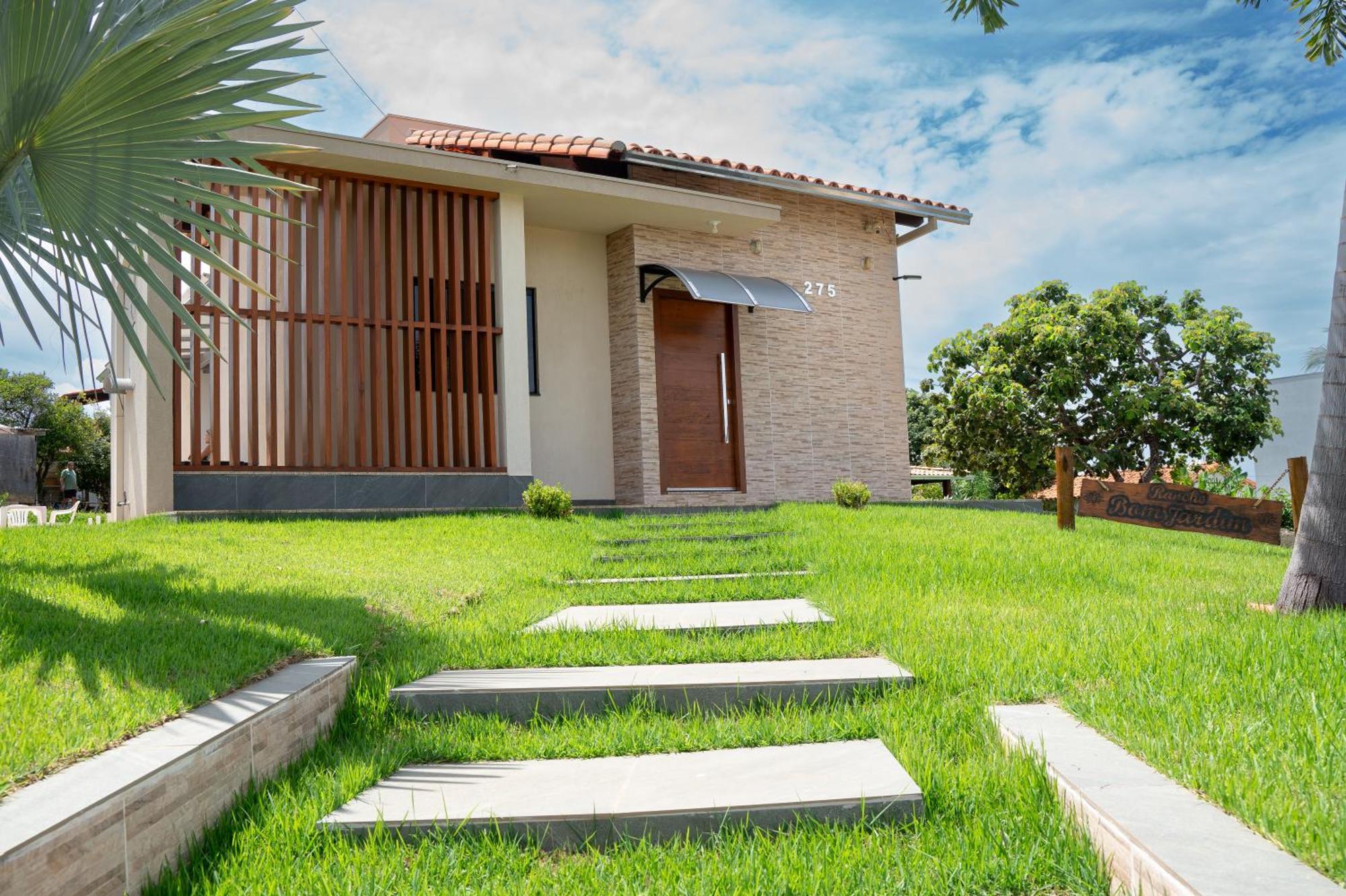 Casa Com Piscina Vista Para Lago, 03 Quartos Confortaveis Capitolio Luaran gambar
